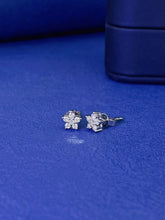 Load image into Gallery viewer, LUOWEND 18K White Gold Real Natural Diamond Stud Earrings for Women