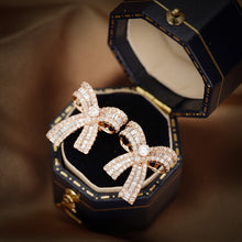 Load image into Gallery viewer, LUOWEND 18K White or Rose Gold Real Natural Diamond Stud Earrings for Women