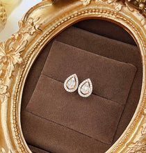Load image into Gallery viewer, LUOWEND 18K White or Rose Gold Real Natural Diamond Stud Earrings for Women
