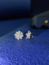 Load image into Gallery viewer, LUOWEND 18K White or Rose Gold Real Natural Diamond Stud Earrings for Women