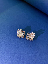Load image into Gallery viewer, LUOWEND 18K White or Rose Gold Real Natural Diamond Stud Earrings for Women
