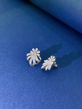 Load image into Gallery viewer, LUOWEND 18K White or Rose Gold Real Natural Diamond Stud Earrings for Women