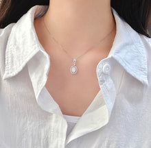 Load image into Gallery viewer, LUOWEND 18K White Gold Real Natural Diamond Pendant Necklace for Women