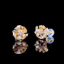 Load image into Gallery viewer, LUOWEND 18K Yellow Gold Real Natural Diamond Stud Earrings for Women