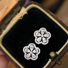 Load image into Gallery viewer, LUOWEND 18K White Gold Real Natural Diamond Stud Earrings for Women