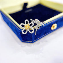 Load image into Gallery viewer, LUOWEND 18K White Gold Real Natural Yellow Diamond Stud Earrings for Women