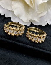 Load image into Gallery viewer, LUOWEND 18K Yellow Gold Real Natural Diamond Hoop Earrings for Women