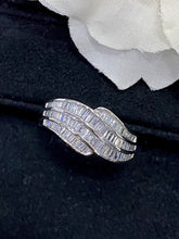 Load image into Gallery viewer, LUOWEND 18K White or Yellow Gold Real Natural Diamond Ring for Women