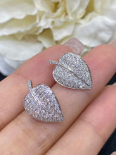 Load image into Gallery viewer, LUOWEND 18K White or Yellow Gold Real Natural Diamond Stud Earrings for Women
