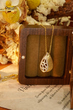 Load image into Gallery viewer, LUOWEND 18K Yellow Gold Real Natural Diamond Pendant Necklace for Women