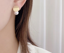 Load image into Gallery viewer, LUOWEND 18K Yellow Gold Akoya Pearl Earrings for Women
