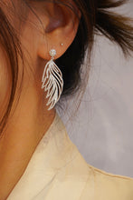 Load image into Gallery viewer, LUOWEND 18K White Gold Real Natural Diamond Drop Earrings for Women