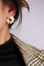 Load image into Gallery viewer, LUOWEND 18K Yellow Gold Real Natural Diamond Stud Earrings for Women