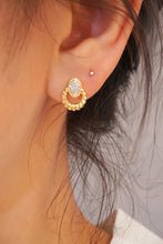 Load image into Gallery viewer, LUOWEND 18K Yellow Gold Real Natural Diamond Stud Earrings for Women