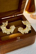 Load image into Gallery viewer, LUOWEND 18K Yellow Gold Real Natural Diamond Stud Earrings for Women
