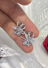 Load image into Gallery viewer, LUOWEND 18K White Gold Real Natural Diamond Stud Earrings for Women