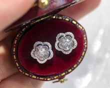 Load image into Gallery viewer, LUOWEND 18K White Gold Real Natural Diamond Stud Earrings for Women