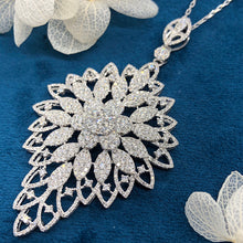 Load image into Gallery viewer, LUOWEND 18K White Gold Real Natural Diamond Pendant Necklace for Women