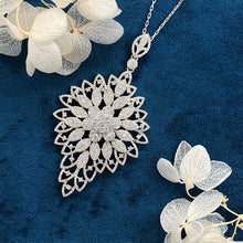 Load image into Gallery viewer, LUOWEND 18K White Gold Real Natural Diamond Pendant Necklace for Women