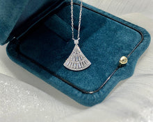 Load image into Gallery viewer, LUOWEND 18K White Gold Real Natural Diamond Pendant Necklace for Women