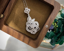 Load image into Gallery viewer, LUOWEND 18K White Gold Real Natural Diamond Pendant Necklace for Women