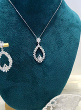 Load image into Gallery viewer, LUOWEND 18K White Gold Real Natural Diamond Pendant Necklace for Women