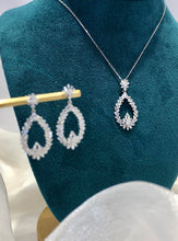 Load image into Gallery viewer, LUOWEND 18K White Gold Real Natural Diamond Pendant Necklace for Women