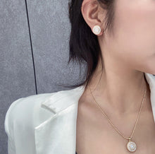 Load image into Gallery viewer, LUOWEND 18K Yellow Gold Real Natural Diamond Stud Earrings for Women
