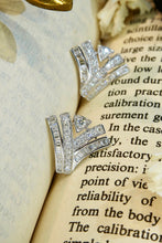 Load image into Gallery viewer, LUOWEND 18K White Gold Real Natural Diamond Stud Earrings for Women