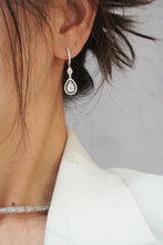 Load image into Gallery viewer, LUOWEND 18K White Gold Real Natural Diamond Drop Earrings for Women