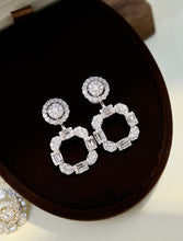 Load image into Gallery viewer, LUOWEND 18K White or Yellow Gold Real Natural Diamond Stud Earrings for Women