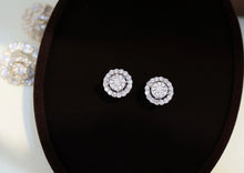 Load image into Gallery viewer, LUOWEND 18K White or Yellow Gold Real Natural Diamond Stud Earrings for Women