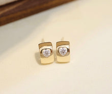 Load image into Gallery viewer, LUOWEND 18K Yellow Gold Real Natural Diamond Stud Earrings for Women