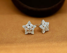 Load image into Gallery viewer, LUOWEND 18K White Gold Real Natural Diamond Stud Earrings for Women