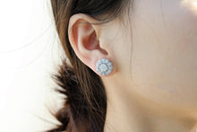 Load image into Gallery viewer, LUOWEND 18K White Gold Real Natural Diamond Stud Earrings for Women