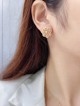 Load image into Gallery viewer, LUOWEND 18K White or Yellow Gold Real Natural Diamond Stud Earrings for Women