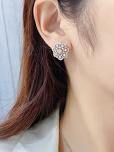 Load image into Gallery viewer, LUOWEND 18K White or Yellow Gold Real Natural Diamond Stud Earrings for Women