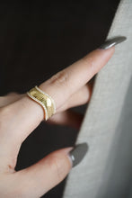 Load image into Gallery viewer, LUOWEND 18K Yellow Gold Real Natural Diamond Ring for Women