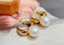Load image into Gallery viewer, LUOWEND 18K Yellow Gold Real Natural Pearl Hoop Earrings for Women