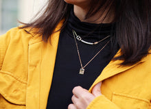 Load image into Gallery viewer, LUOWEND 18K Yellow Gold Real Natural Diamond Pendant Necklace for Women