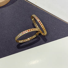 Load image into Gallery viewer, LUOWEND 18K Yellow Gold Natural Color Sapphire Bangle for Women