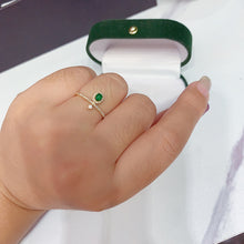 Load image into Gallery viewer, LUOWEND 18K Yellow Gold Real Natural Diamond and Emerald Ring for Women