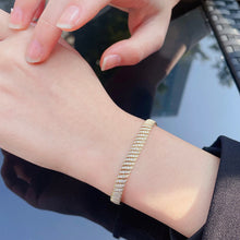 Load image into Gallery viewer, LUOWEND 18K Yellow Gold Real Natural Diamond Bracelet for Women