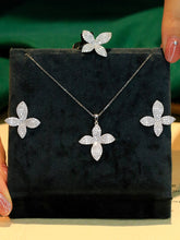 Load image into Gallery viewer, LUOWEND 18K White Gold Real Natural Diamond Pendant Necklace for Women