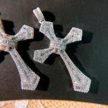 Load image into Gallery viewer, LUOWEND 18K White Gold Real Natural Diamond Cross Pendant Necklace for Women