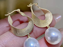 Load image into Gallery viewer, LUOWEND 18K Yellow Gold Real Natural Seawater Pearl Earrings for Women