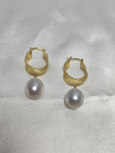 Load image into Gallery viewer, LUOWEND 18K Yellow Gold Real Natural Australian White Pearl Earrings for Women
