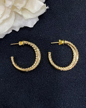 Load image into Gallery viewer, LUOWEND 18K Yellow Gold Real Natural Diamond Hoop Earrings for Women