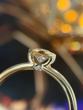 Load image into Gallery viewer, LUOWEND 18K Yellow Gold Fine Jewelry Real Natural Diamond Ring for Women