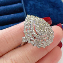 Load image into Gallery viewer, LUOWEND 18K Yellow Gold Natural Diamond Ring for Women